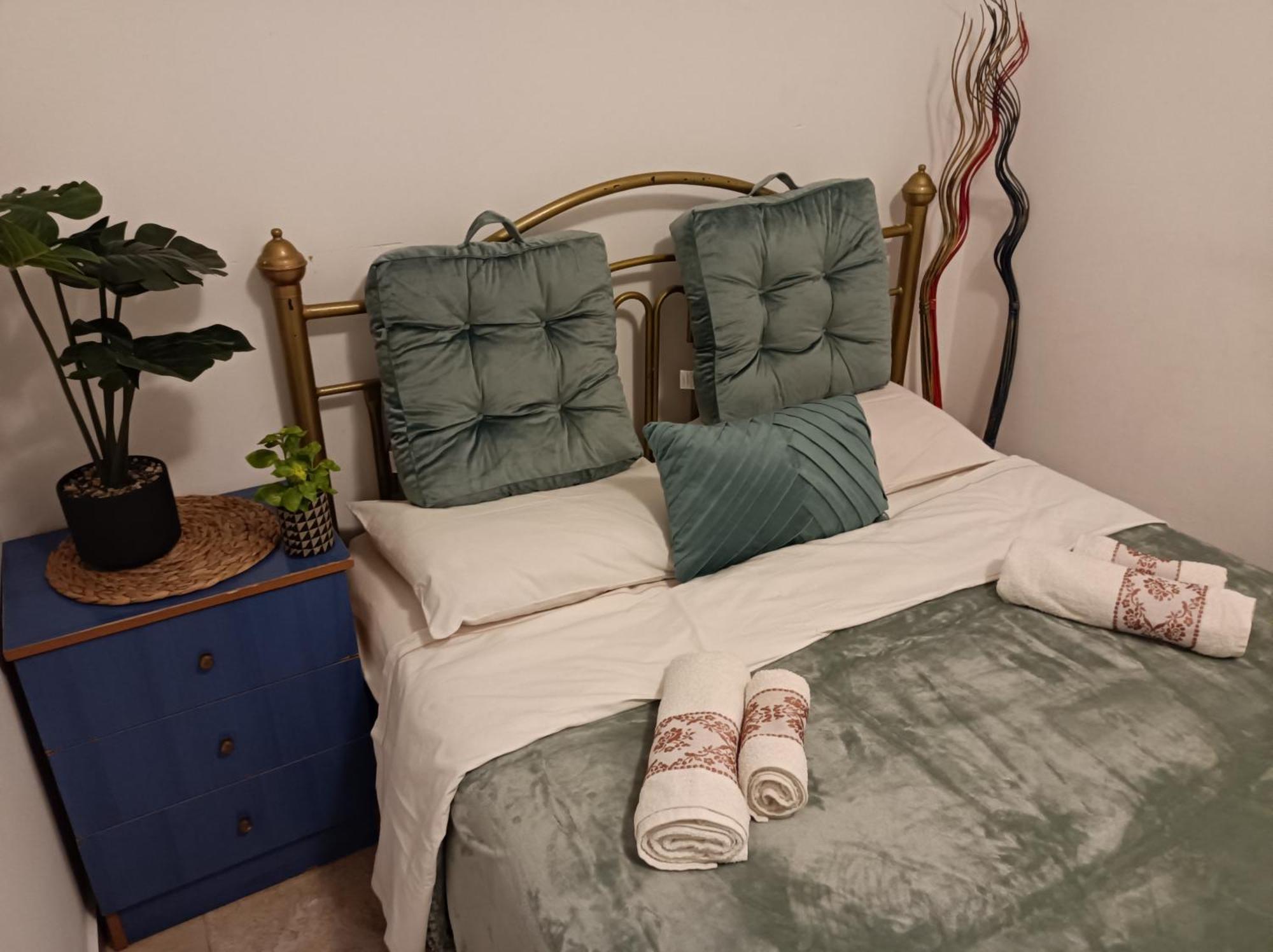 Blue Moon Accommodation Nea Michaniona Bagian luar foto