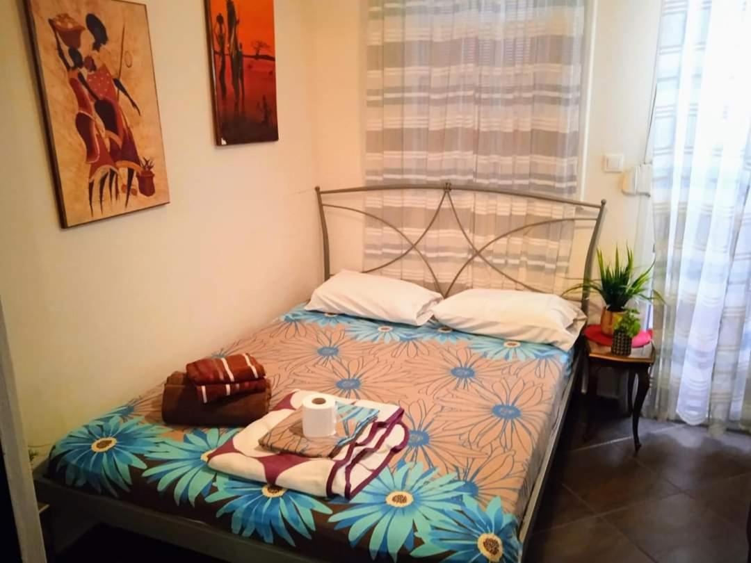 Blue Moon Accommodation Nea Michaniona Bagian luar foto